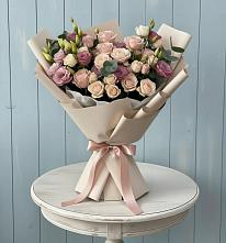 Букет цветов из:  Розы и Лизиантусы в Новофедоровке
