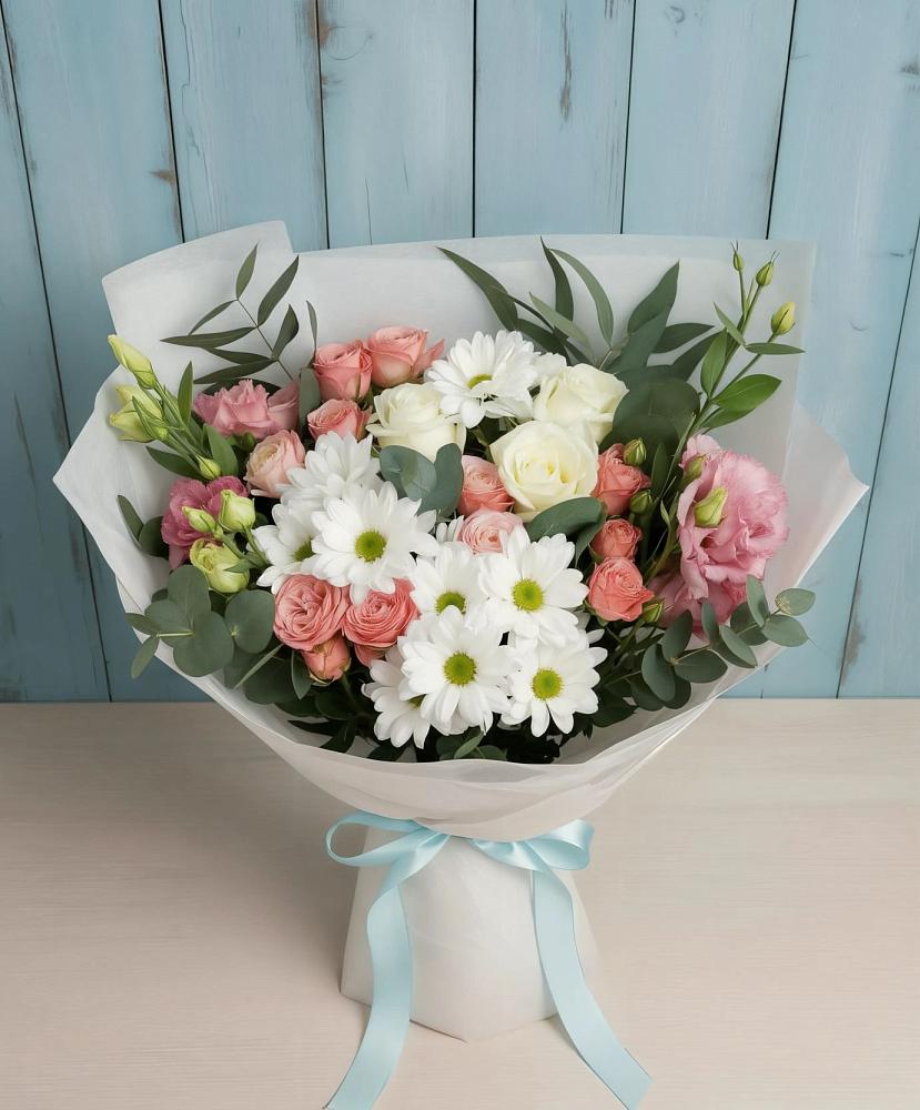 Букет цветов из: Розы, Лизиантусы и Хризантемы в Новофедоровке