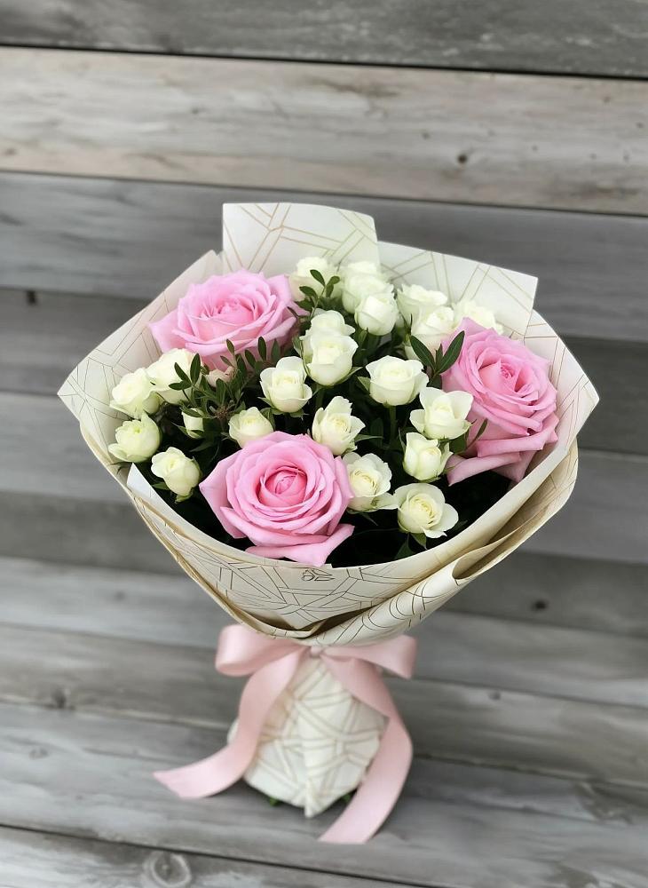 Букет цветов из: Розы в Новофедоровке
