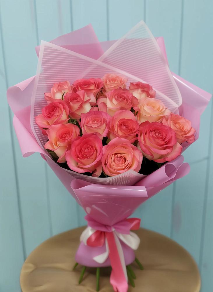 Букет 15 Розовых роз Равель в Новофедоровке