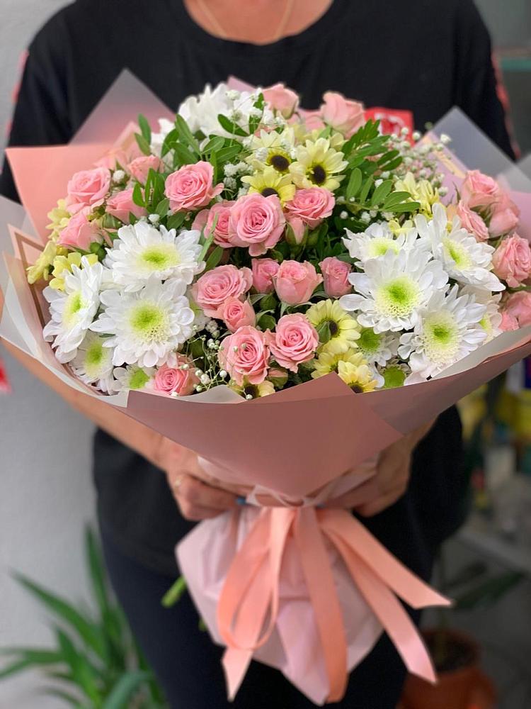 Букет цветов из: Розы и Хризантемы в Новофедоровке