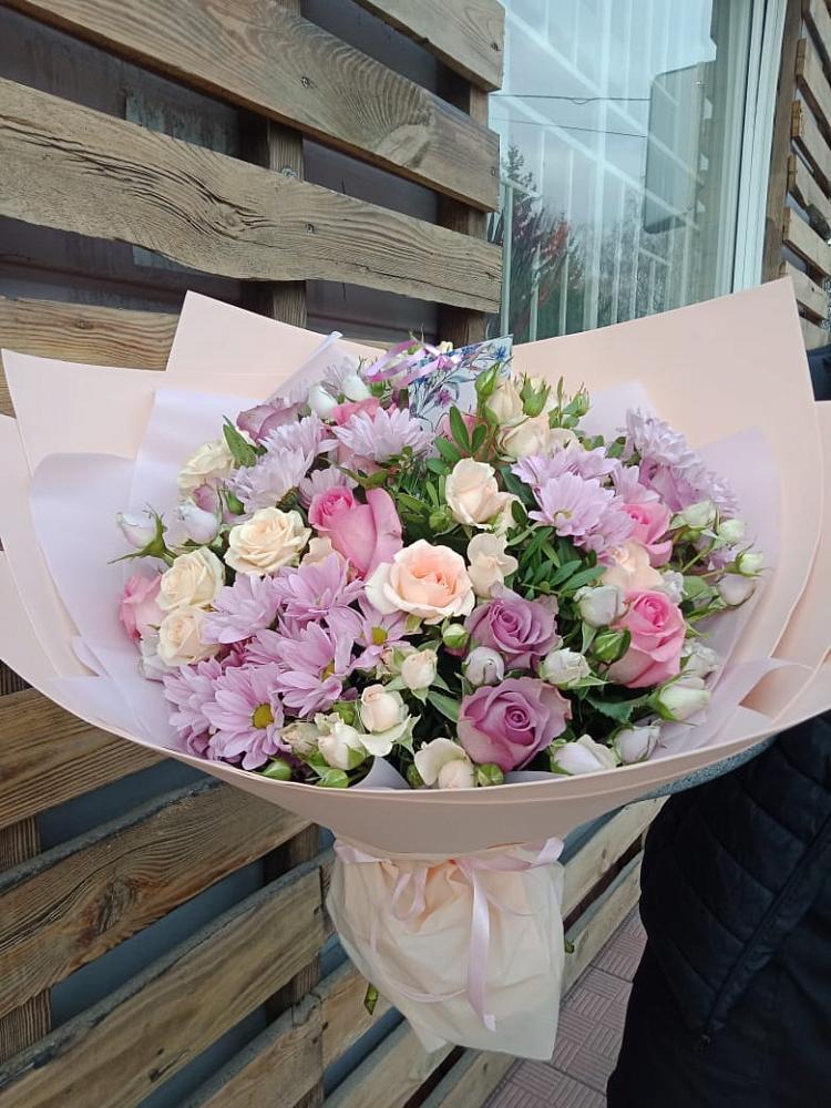 Букет цветов из: Розы и Хризантемы в Новофедоровке