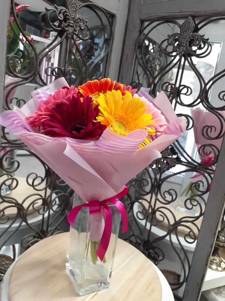 Букет цветов из: Герберы в Новофедоровке