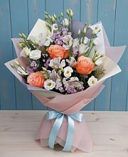 Букет цветов из:  Лизиантусы, Розы, Альстромерии и Гипсофила в Новофедоровке