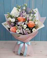 Букет цветов из:  Лизиантусы, Розы, Альстромерии и Гипсофила в Новофедоровке