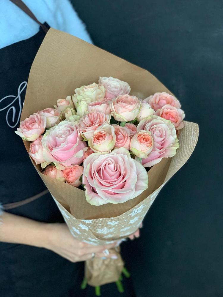 Букет цветов из: Хризантемы и Розы в Новофедоровке