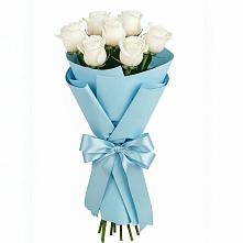 Букет 7 белых роз Проуд в Новофедоровке