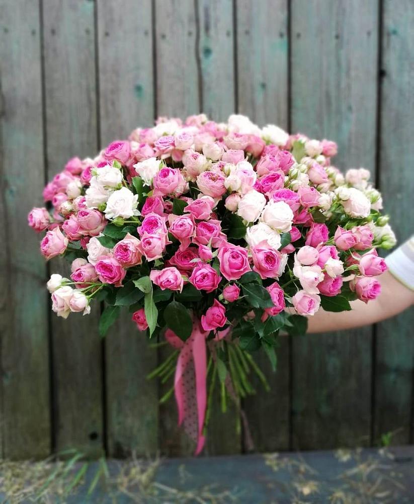 Букет Розовые кустовые розы Натали и Лав Лидия в Новофедоровке