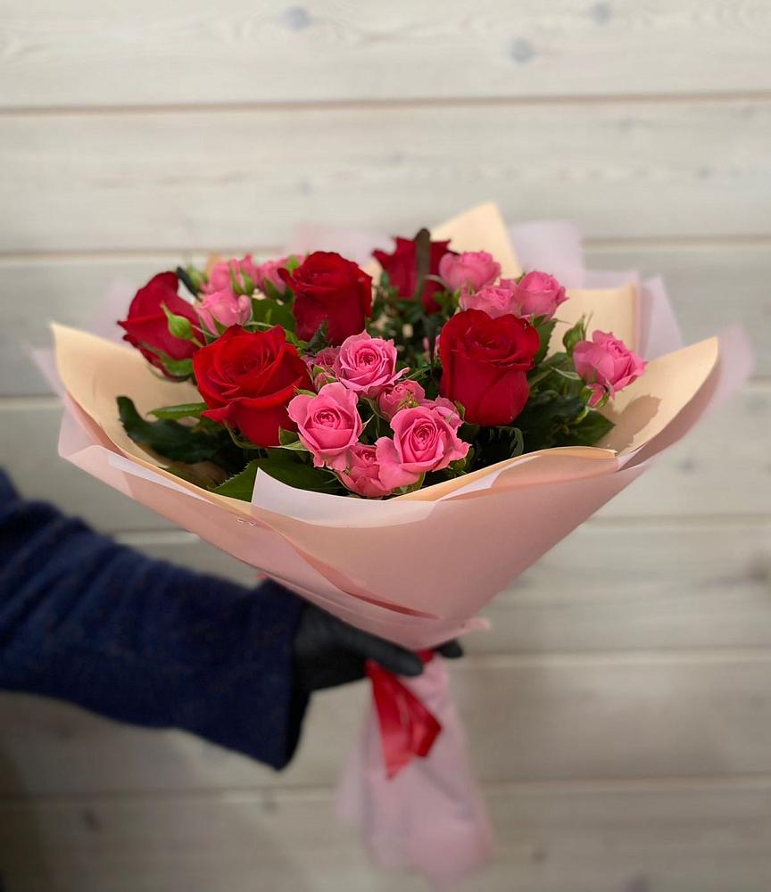 Букет цветов из: Розы в Новофедоровке