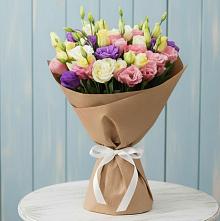 Букет цветов из:  Лизиантусы в Новофедоровке