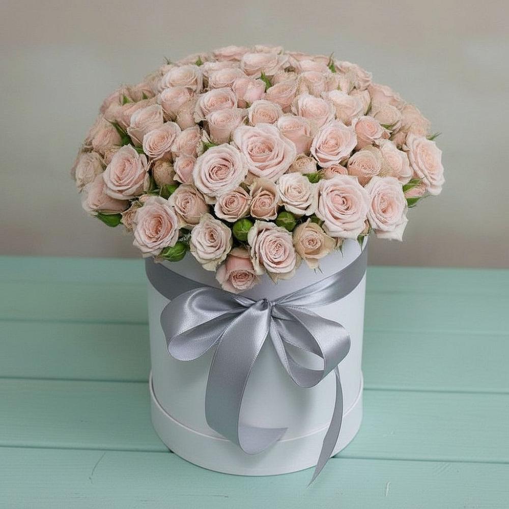 Цветочная композиция из Розы в шляпной коробке в Новофедоровке