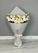 Букет цветов из:  Розы и Лизиантусы в Новофедоровке